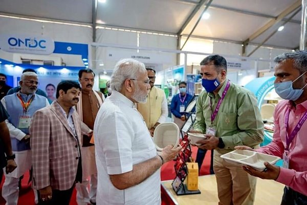 Yash Pakka Demonstrates at Global Investors Summit 2022 Graced by PM Narendra Modi